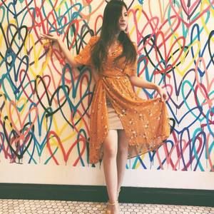 Meet your Posher, Cindy